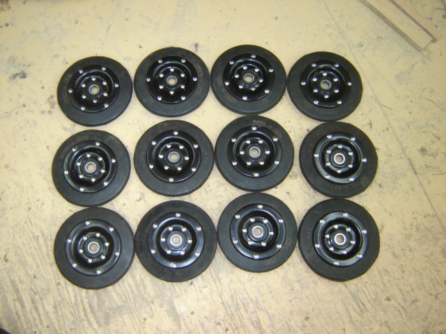 bling on 2 sets of boggie wheels.jpg