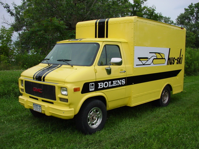 van 002.jpg